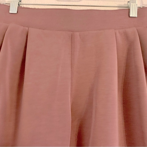 Bailey 44 Mauve Pleated Front Scuba Knit Pull On Pants - Picture 4 of 6